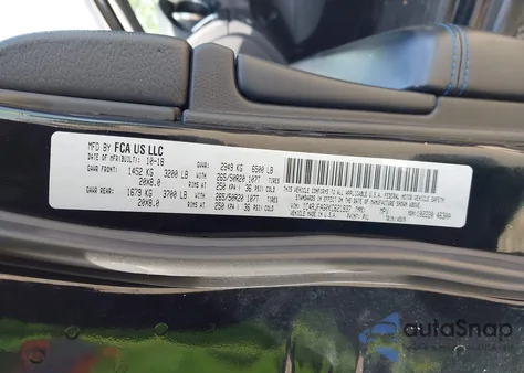 2019 Jeep Grand Cherokee Upland 4X4 из США, поврежденный, VIN 1C4RJFAG0KC621937